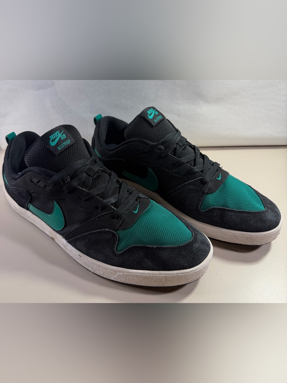 Nike SB Alleyoop Black and Teal Low-Top Skate Shoes
